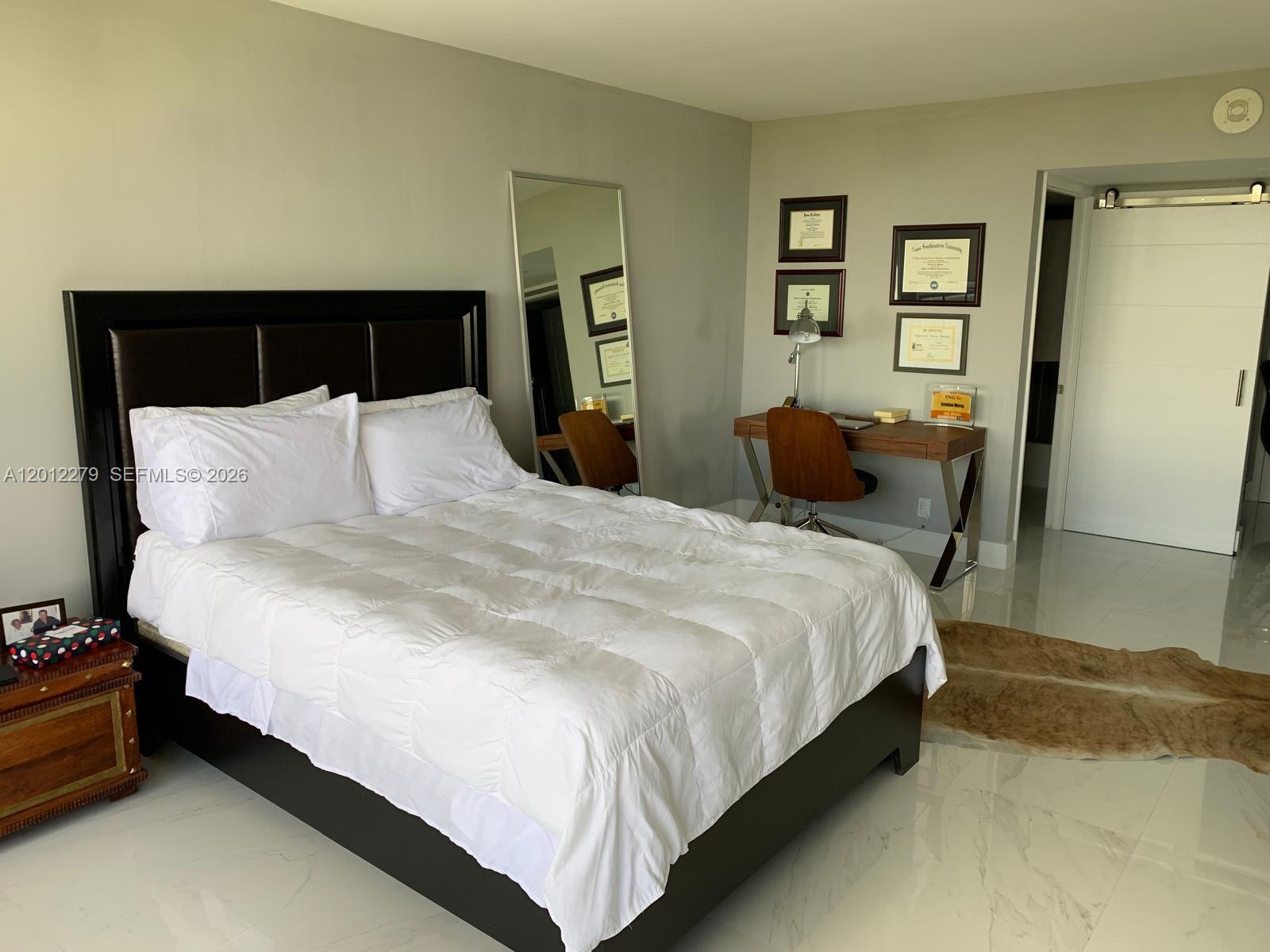 THE PALM BAY YACHT CLUB C - Residential
