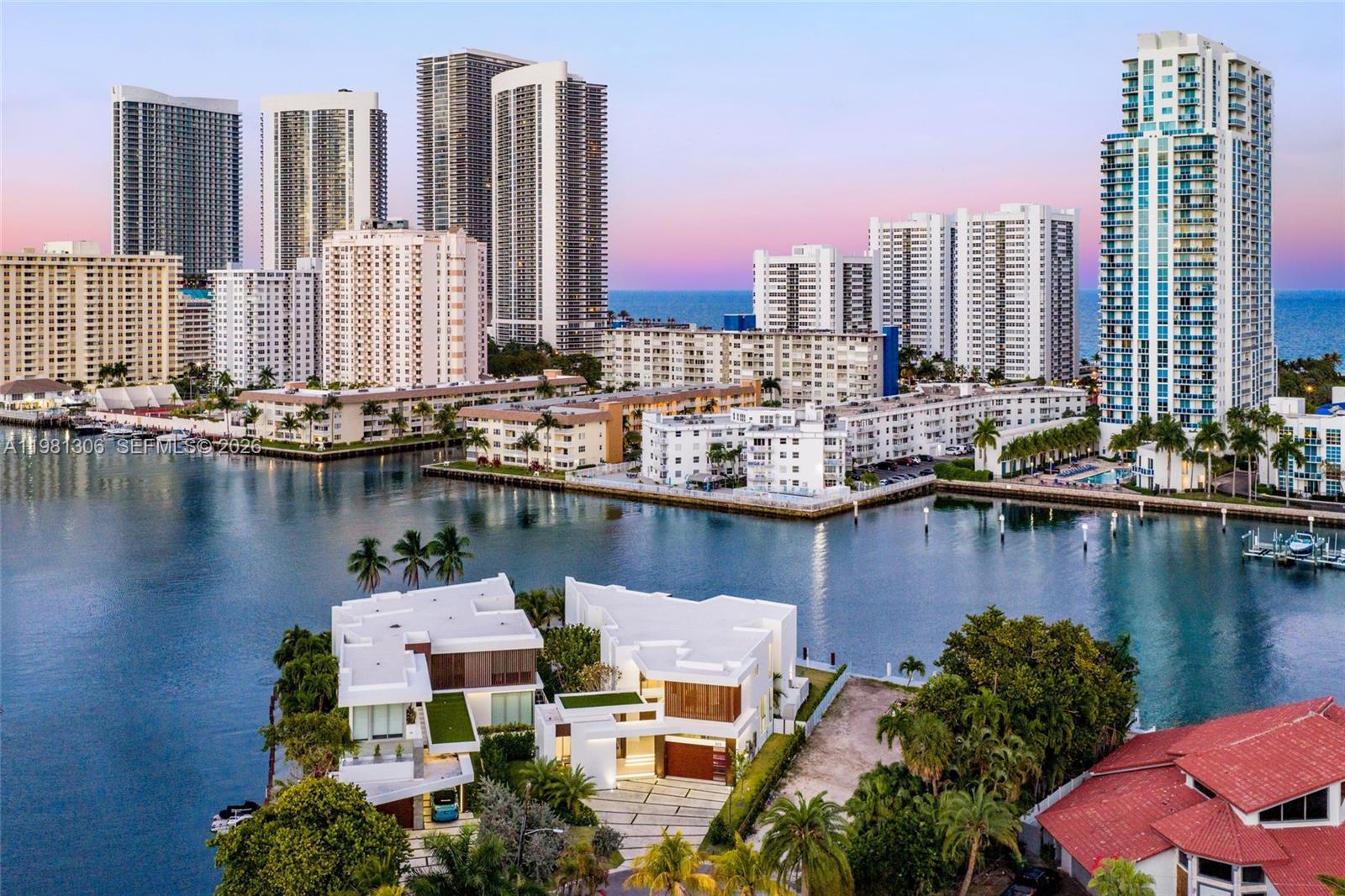 GOLDEN ISLES SEC A REV PL - Residential