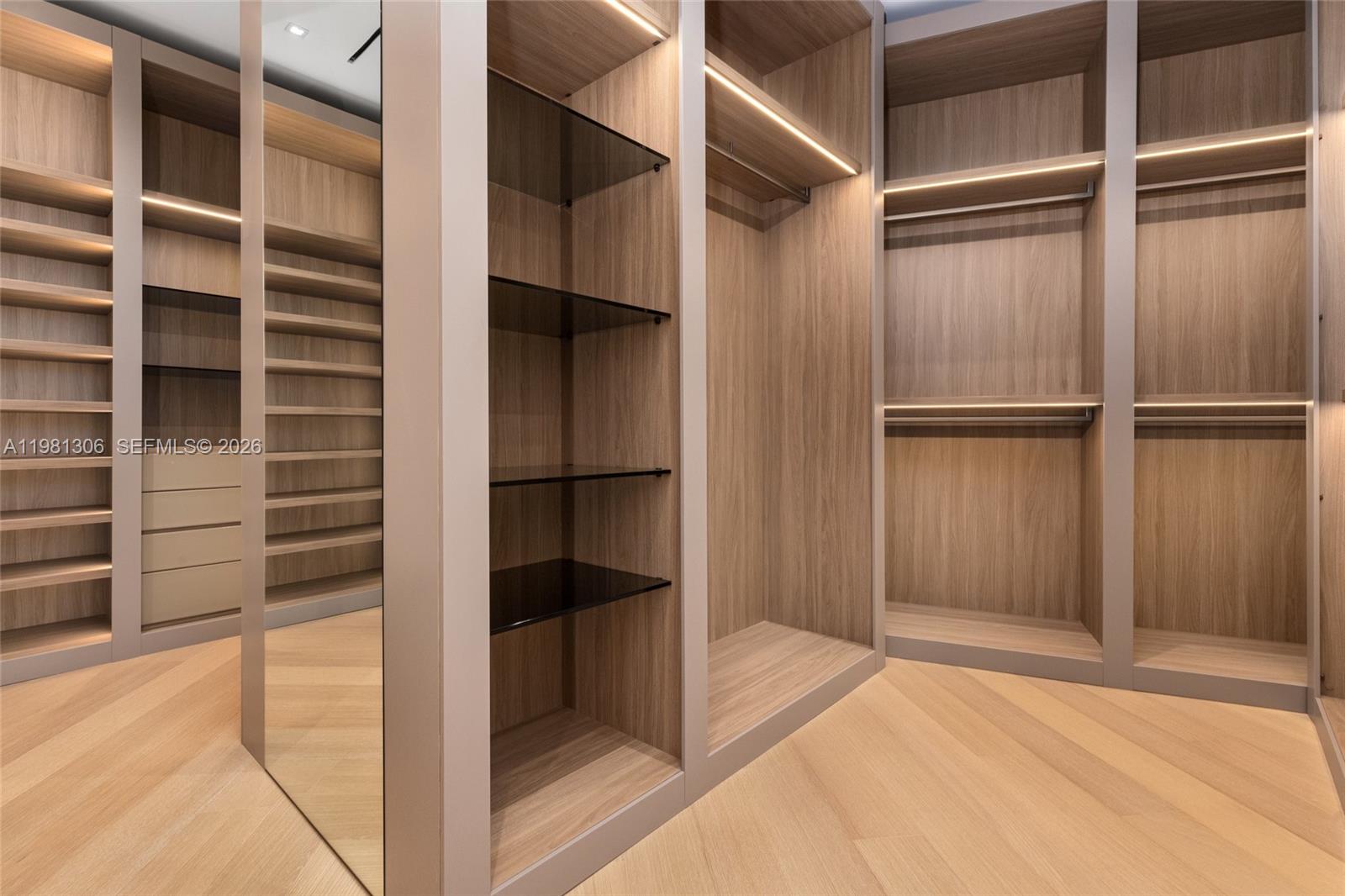 GOLDEN ISLES SEC A REV PL - Residential