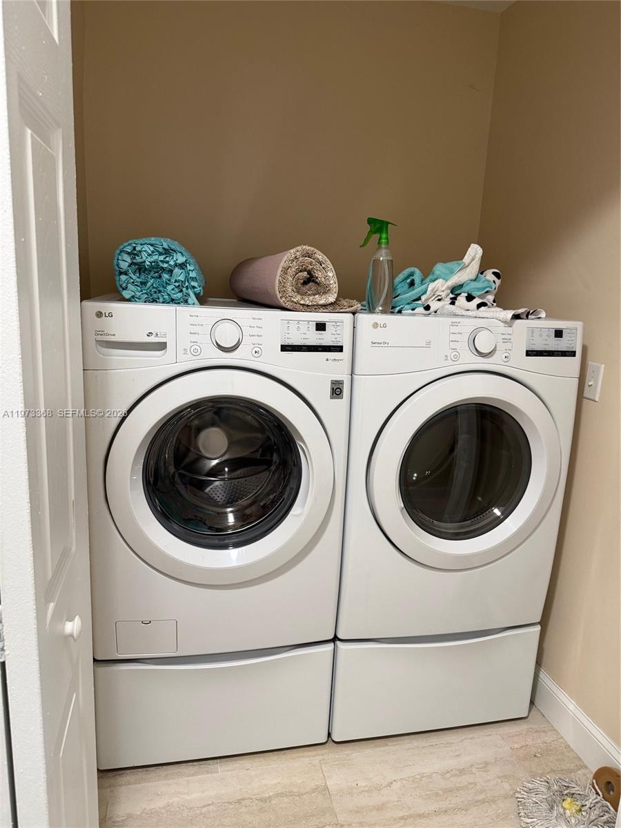 CARRIAGE HOMES AT TERRAMA - Residential