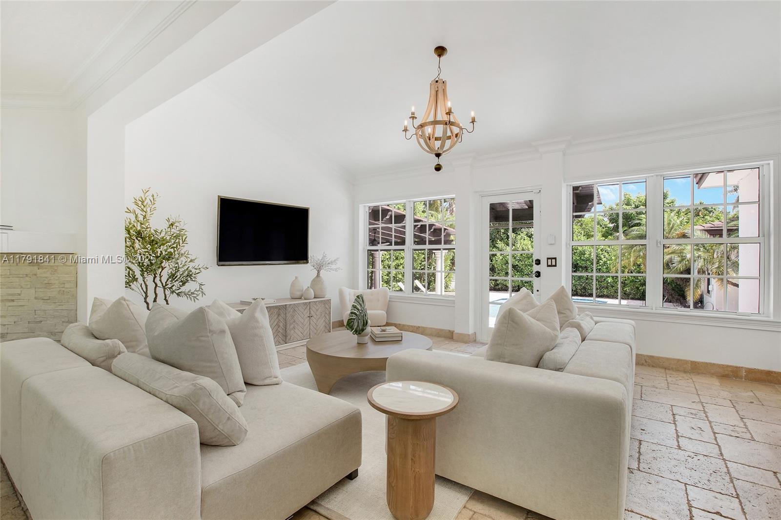 CORAL GABLES RIVIERA SEC - Residential