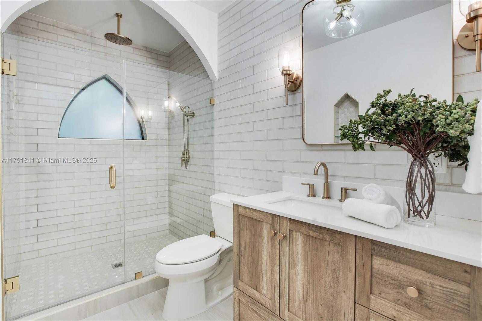 CORAL GABLES RIVIERA SEC - Residential