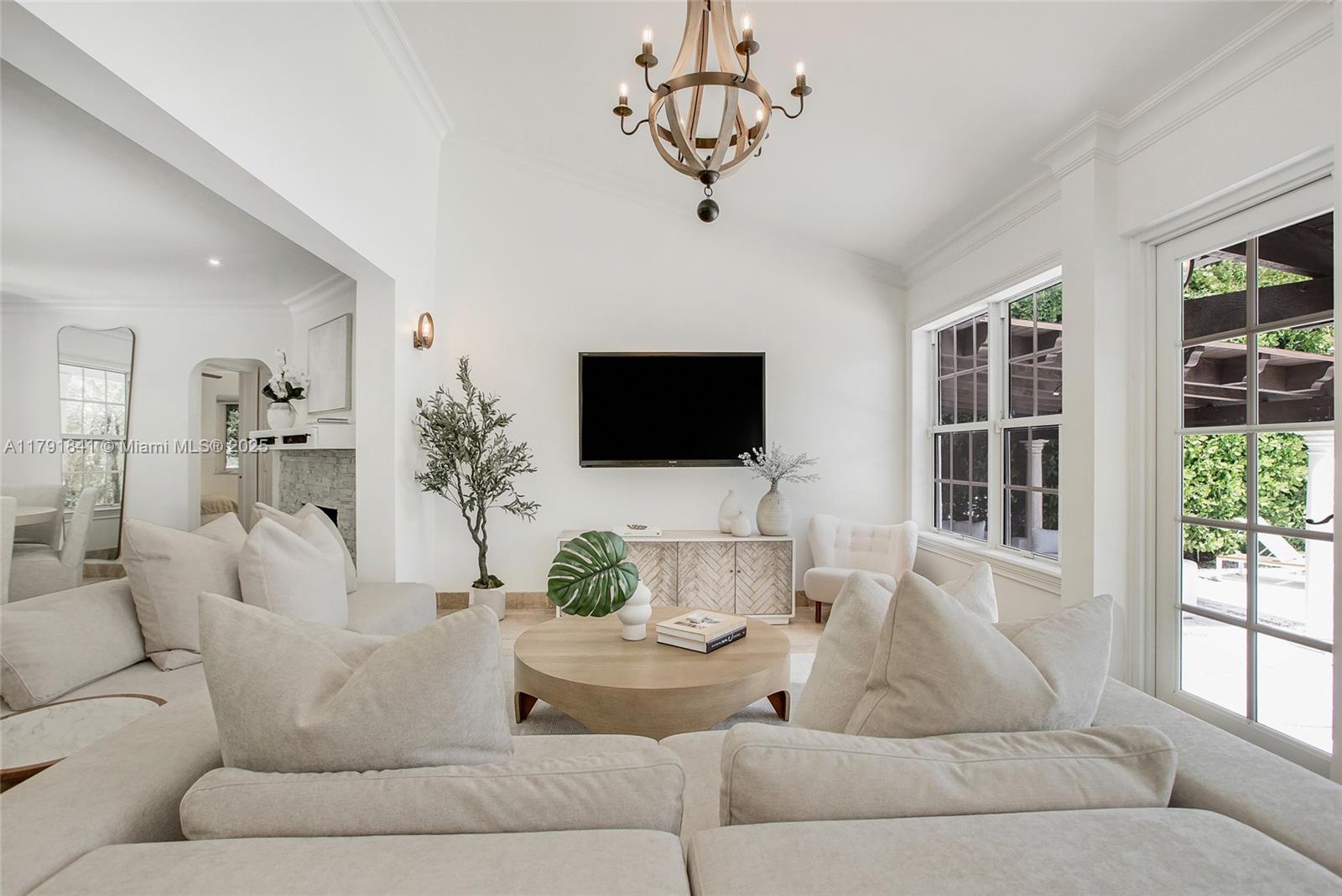 CORAL GABLES RIVIERA SEC - Residential