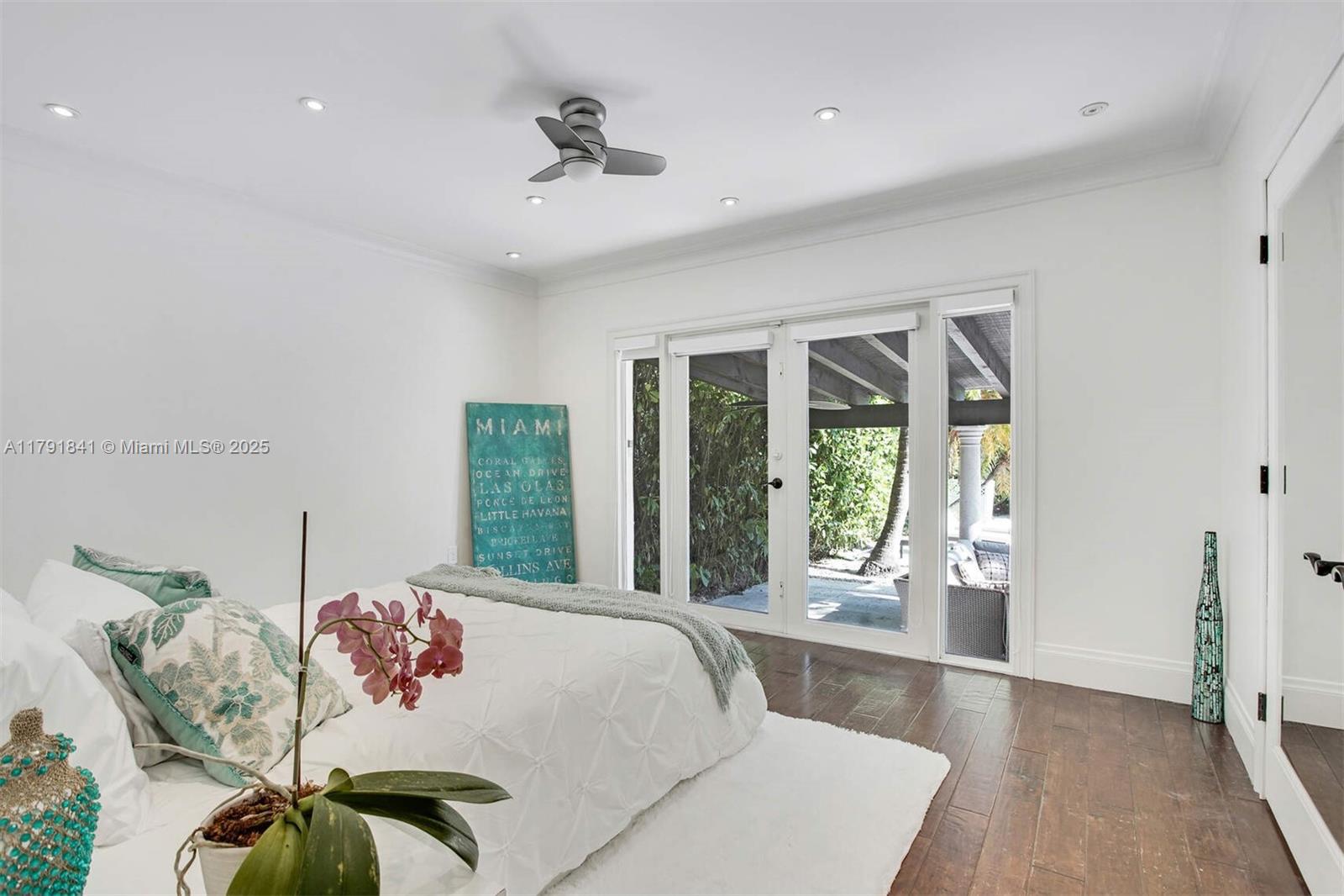 CORAL GABLES RIVIERA SEC - Residential