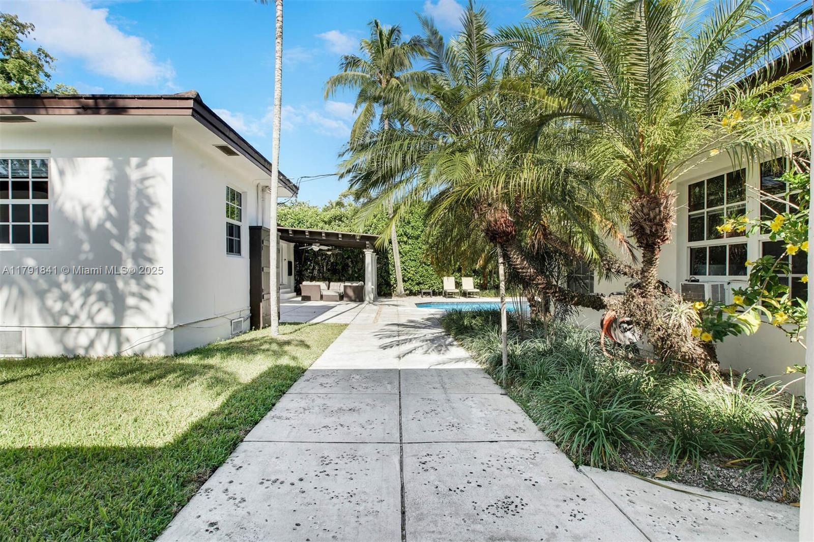 1161 Sunset Rd