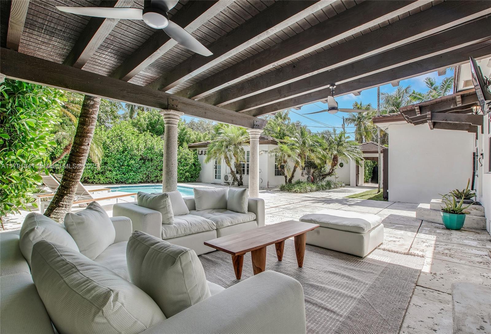 CORAL GABLES RIVIERA SEC - Residential