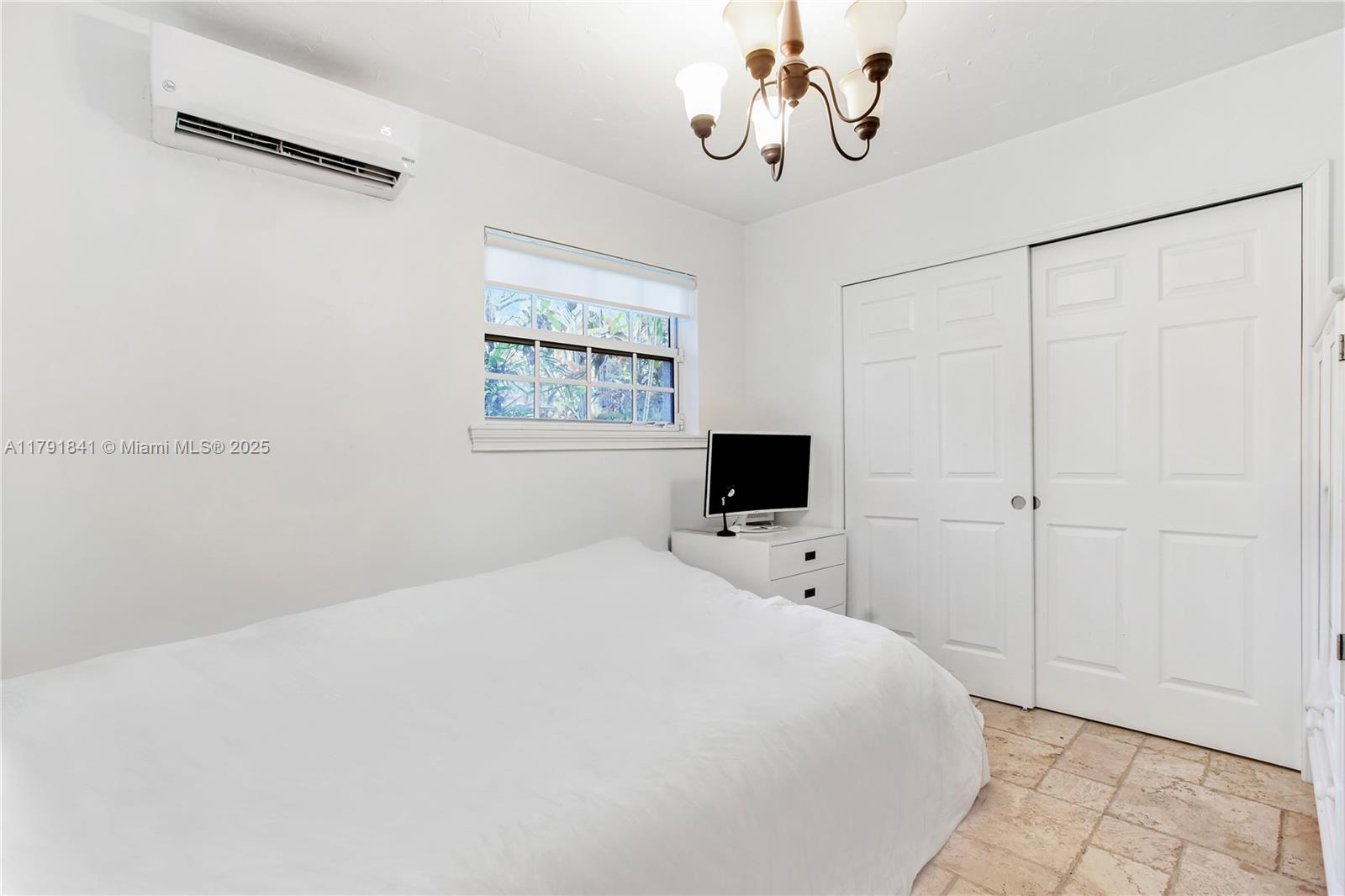 CORAL GABLES RIVIERA SEC - Residential