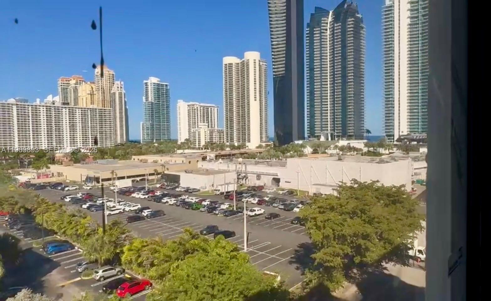 PLAZA OF AMERICAS CONDO P - Residential