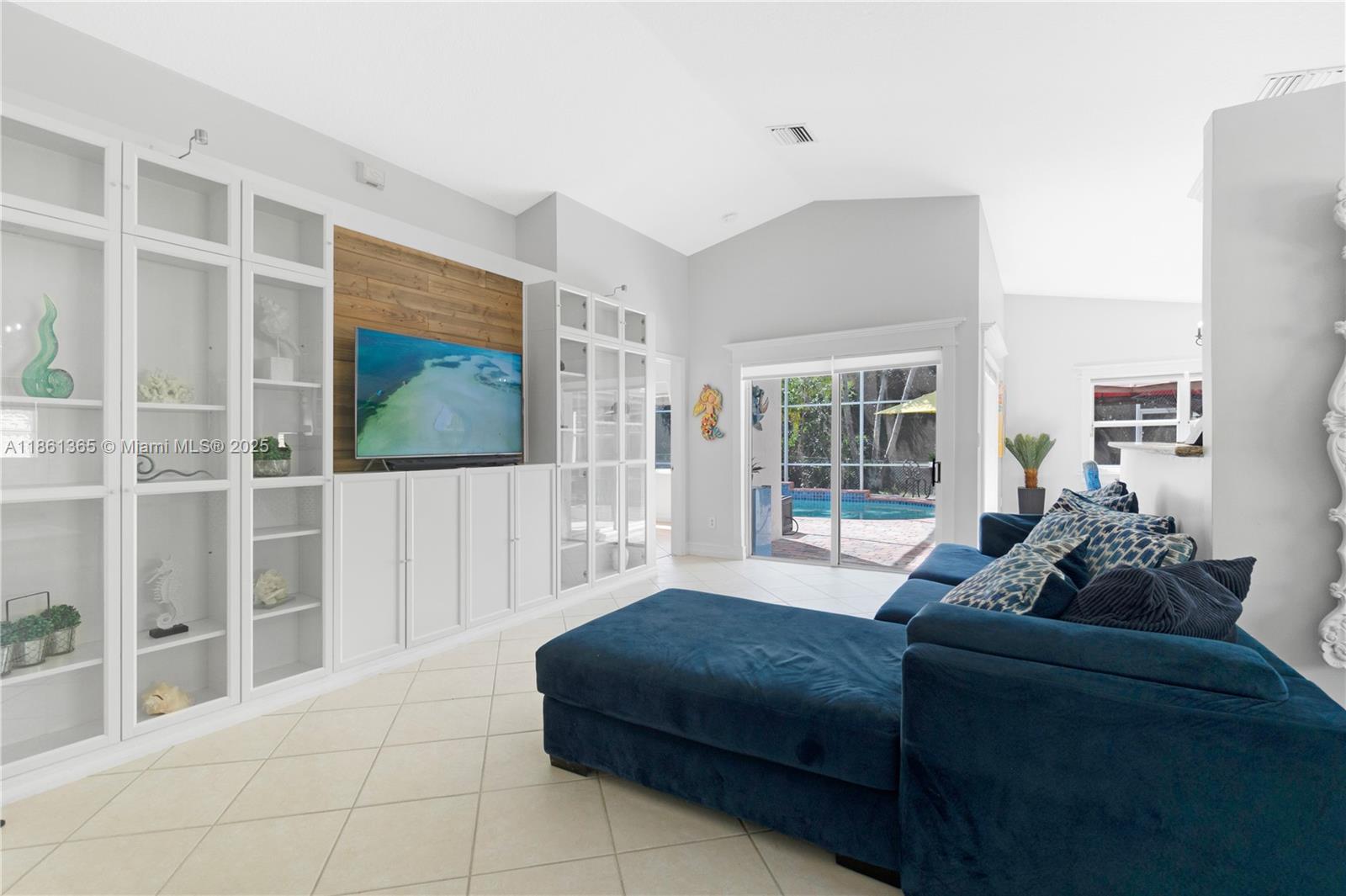 491 SW 203rd Ave