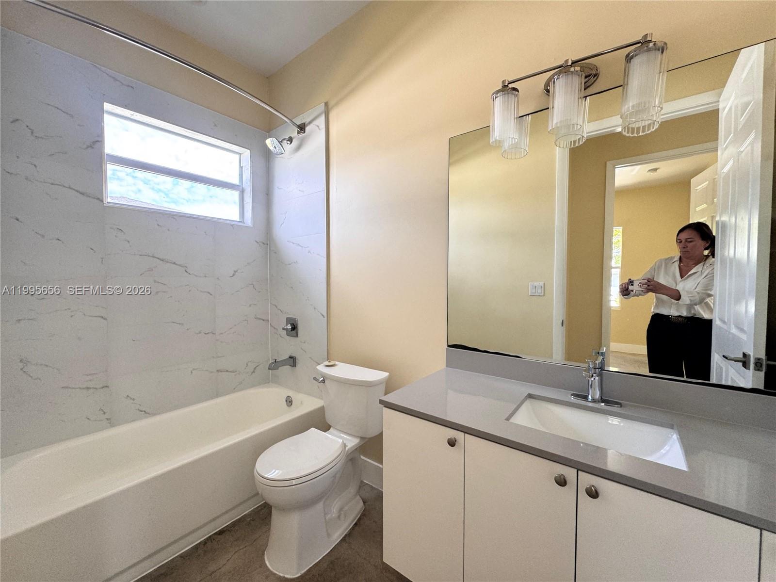 DIXIE PINES 2ND REV - Residential Lease