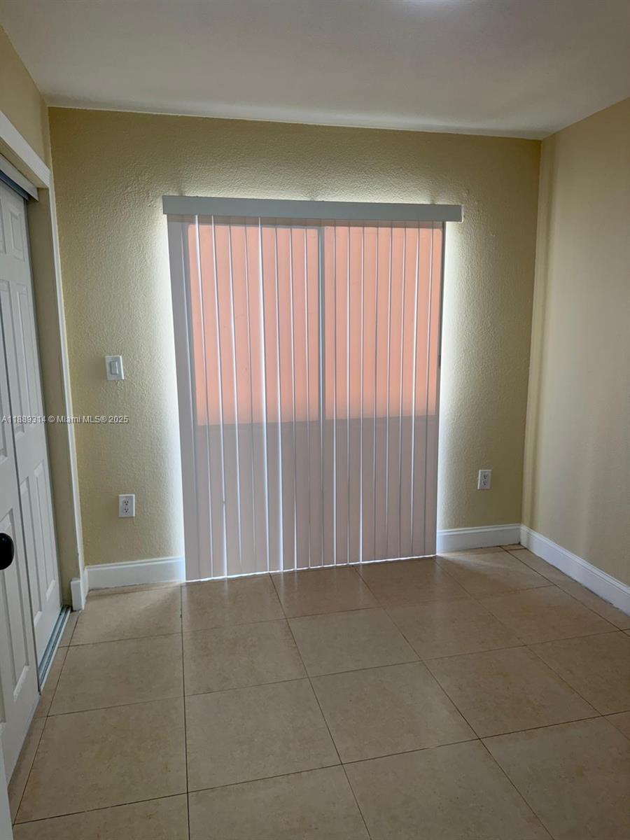 VILLAS DE NEW ENGLAND CON - Residential
