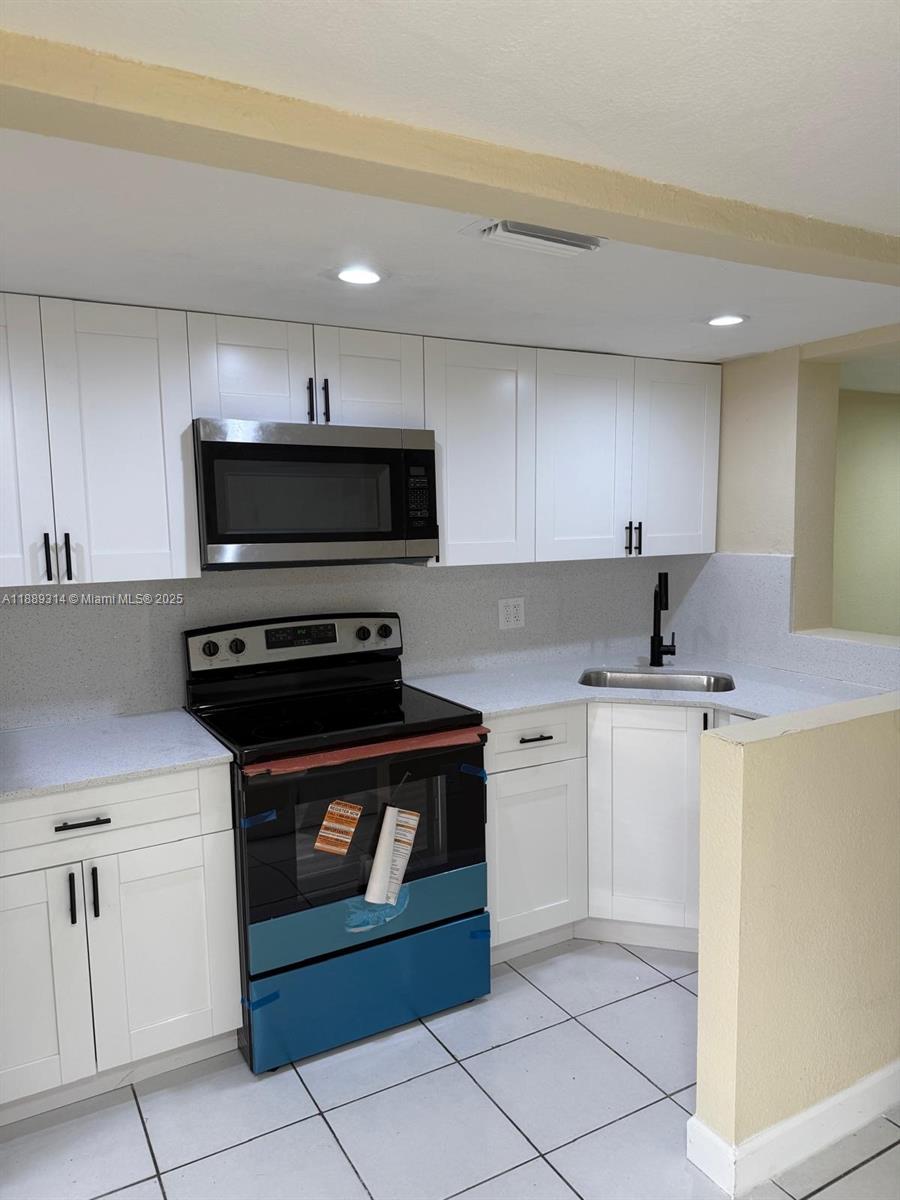 VILLAS DE NEW ENGLAND CON - Residential