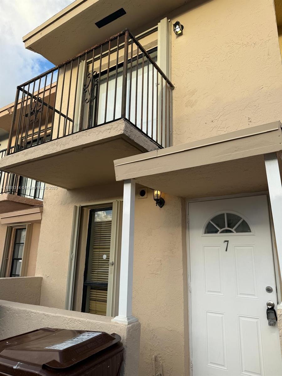VILLAS DE NEW ENGLAND CON - Residential
