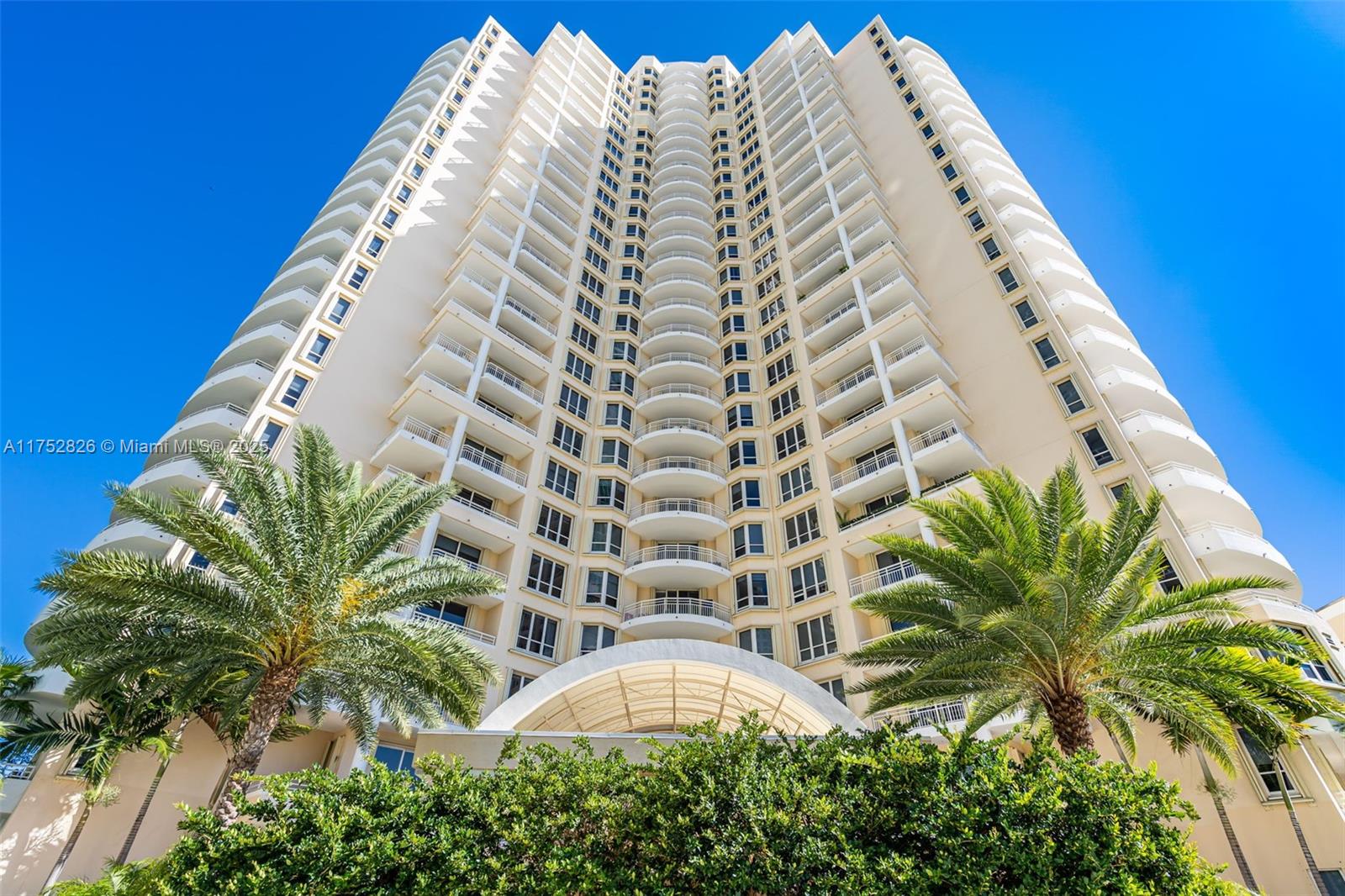 Rental Property at 888 Brickell Key Dr 1000, Miami, Broward County, Florida - Bedrooms: 2 
Bathrooms: 3  - $4,500 MO.