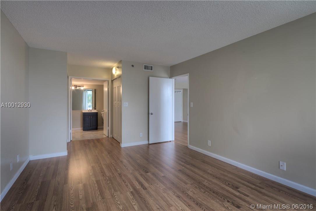 Parc Central Aventura Eas - Residential Lease