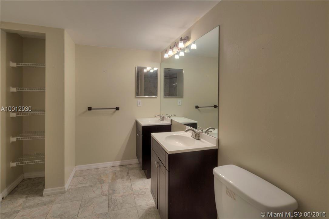Parc Central Aventura Eas - Residential Lease