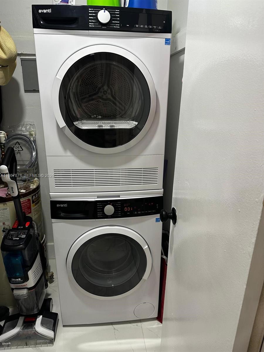 CORAL RIDGE - Residential Lease