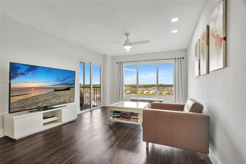 1101 Crystal Lake Dr 703 Deerfield Beach FL 33064