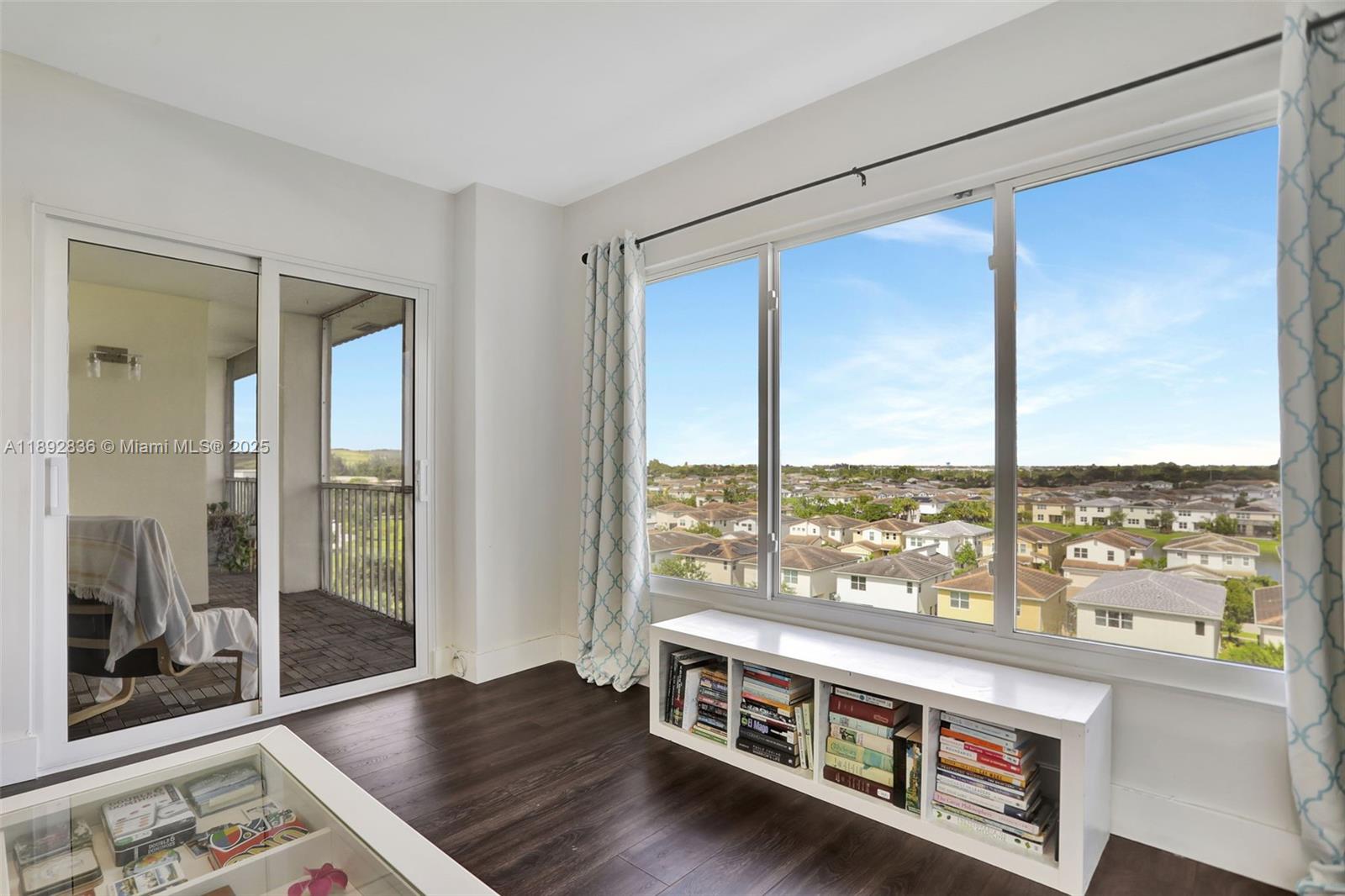 1101 Crystal Lake Dr 703