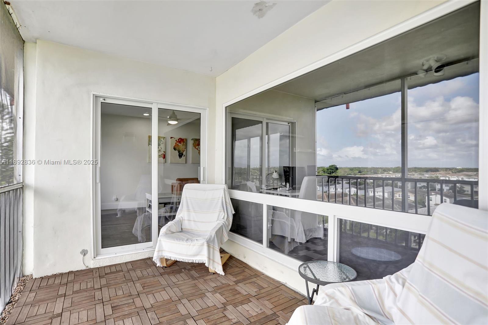1101 Crystal Lake Dr 703