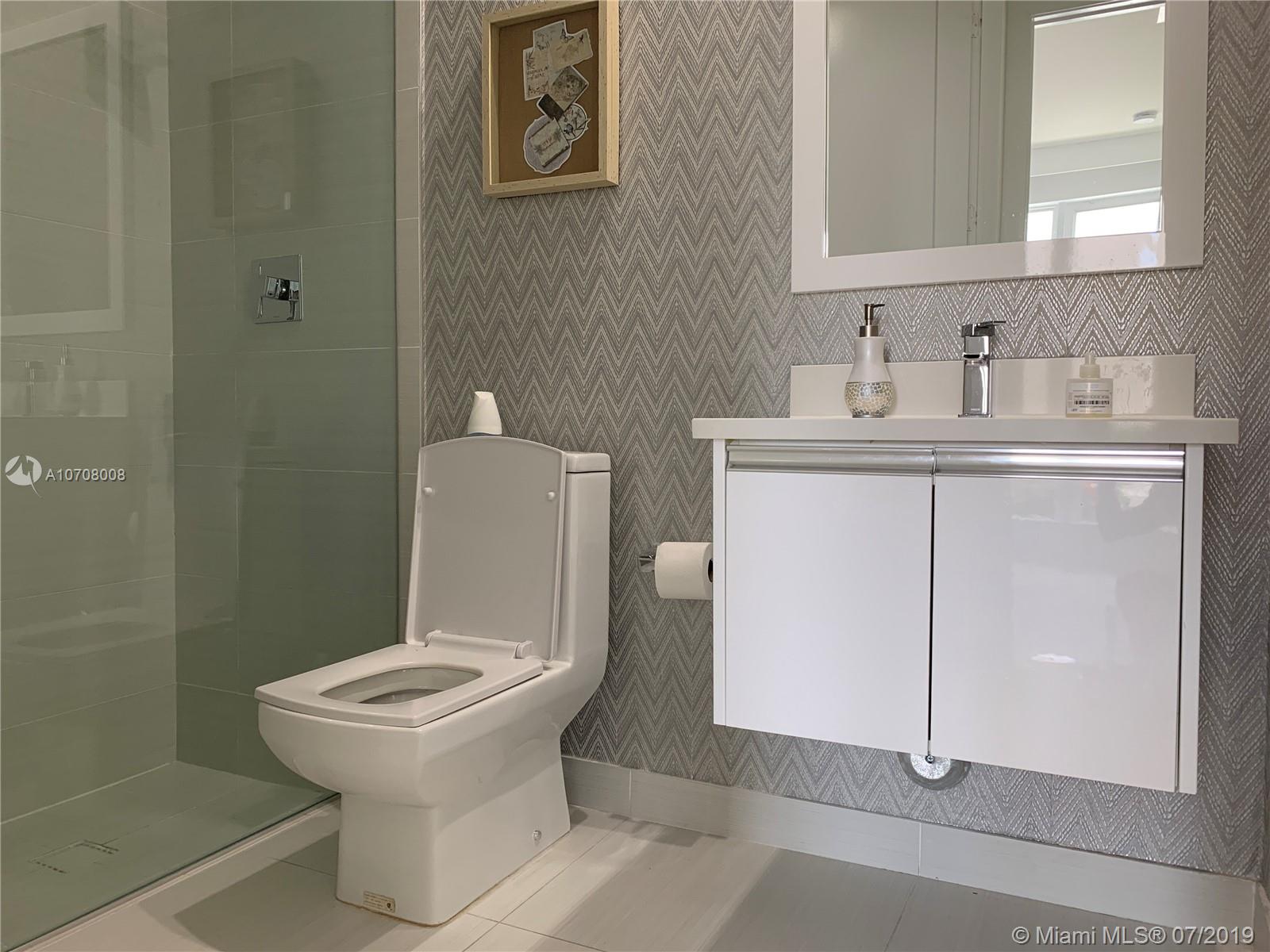 LANDMARK - Residential Lease