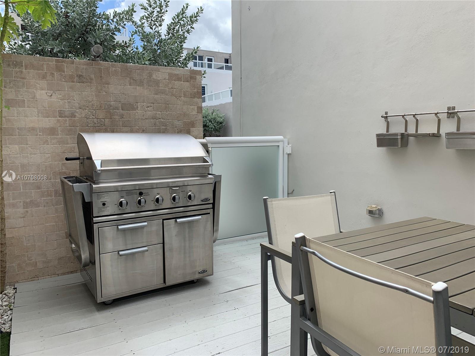 LANDMARK - Residential Lease