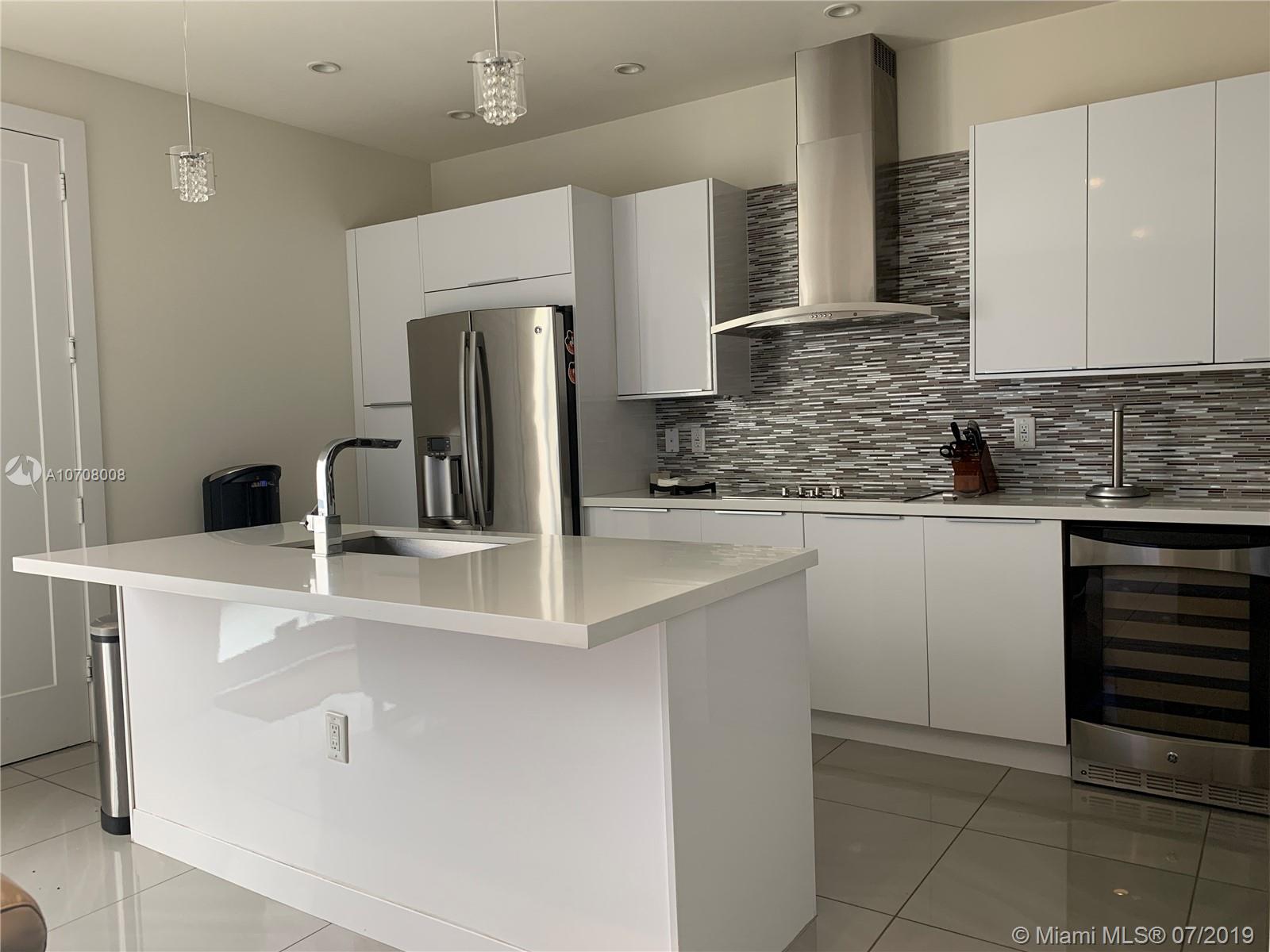 LANDMARK - Residential Lease