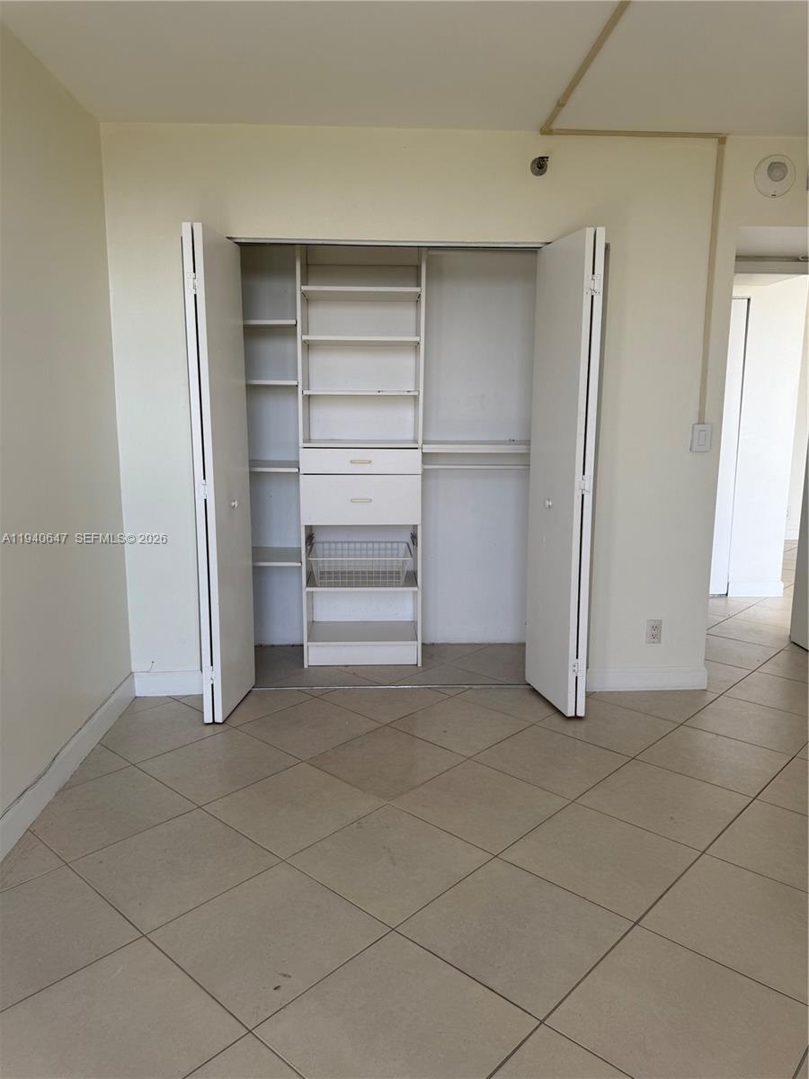 DELVISTA TOWERS CONDO - Residential Lease