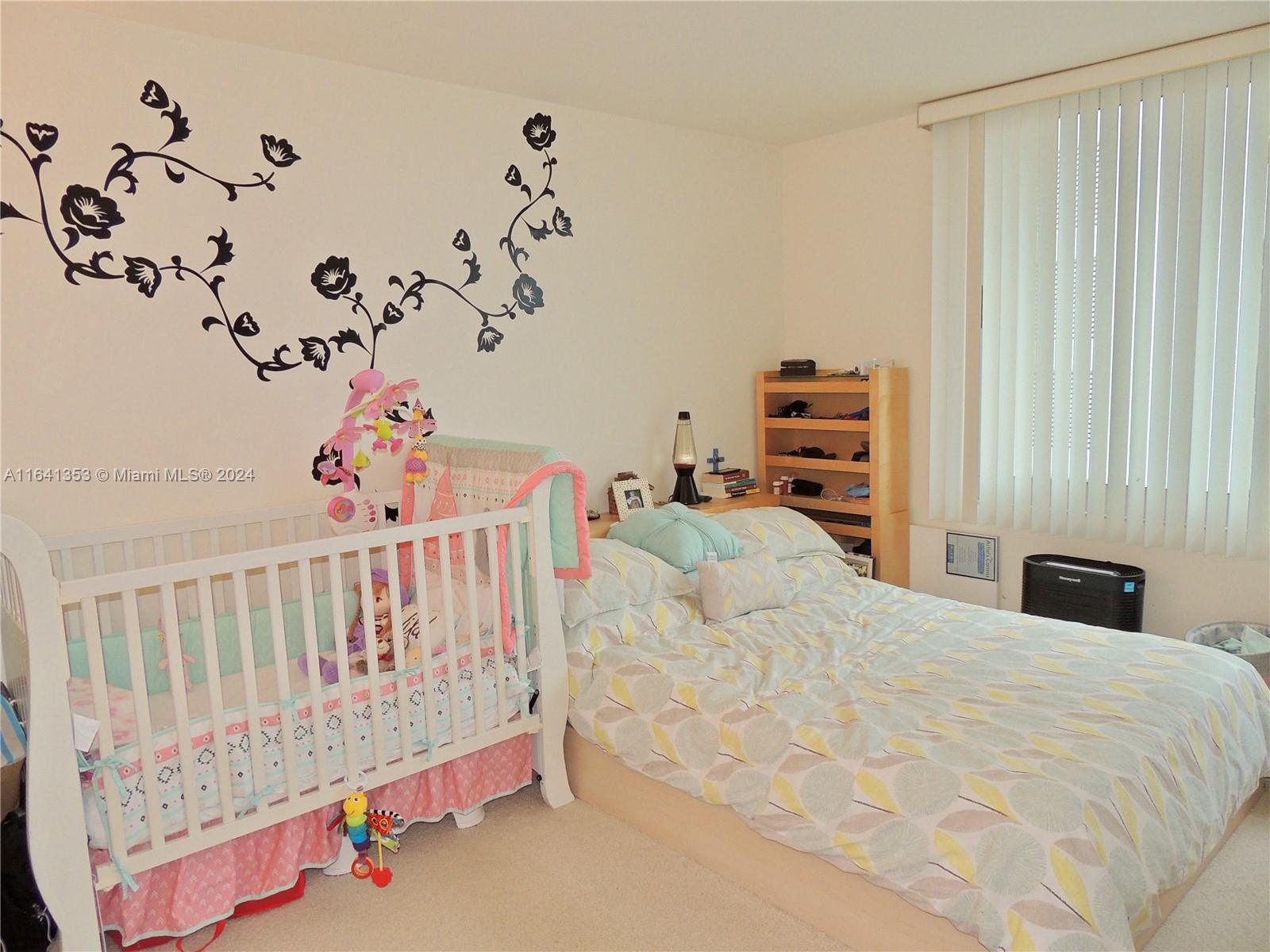MIRADOR 1200 CONDO - Residential
