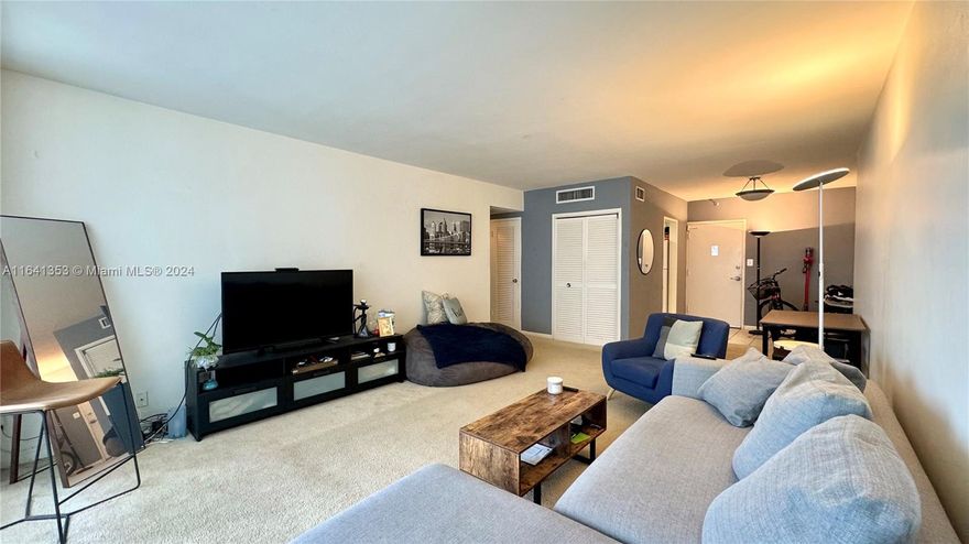 Bayfront condo living at the Mirador North Tower. The unit is in its original condition (blue walls from photos have been painted white). Located on the 9th floor, soak in partial bay views to the west, wider Miami Beach views to the east, and utilize plenty of in-unit storage. Enjoy this full amenities building with a newly renovated gym, on-site contracting office, marina slip rental, convenience store on premises, spa, club room, and more. Priced to sell! Please allow 24 hr to show, Tenant occupied until 08-31-25 with a 60-day early termination clause.