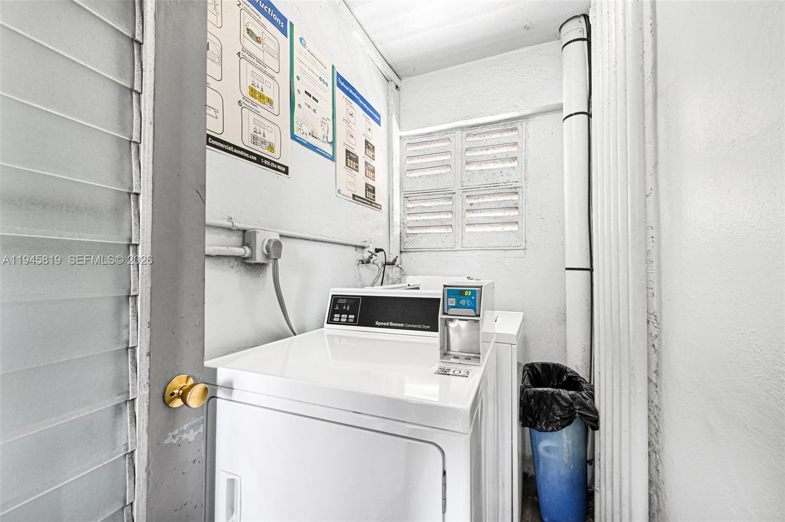 TWIN TOWERS CONDO - Residential