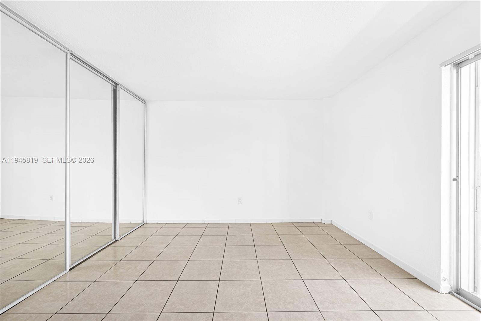 TWIN TOWERS CONDO - Residential