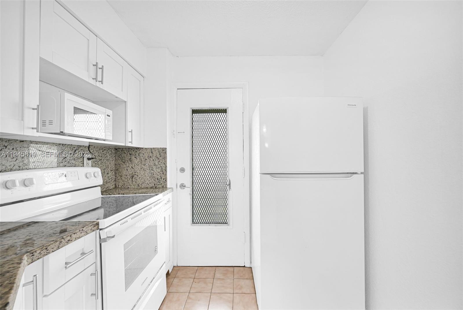 TWIN TOWERS CONDO - Residential