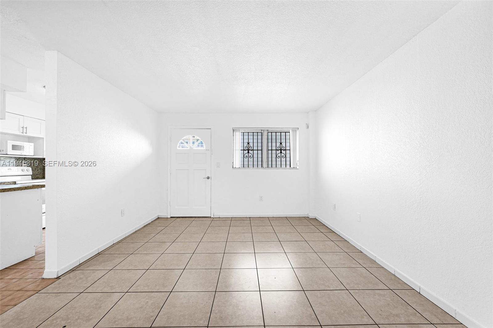 TWIN TOWERS CONDO - Residential