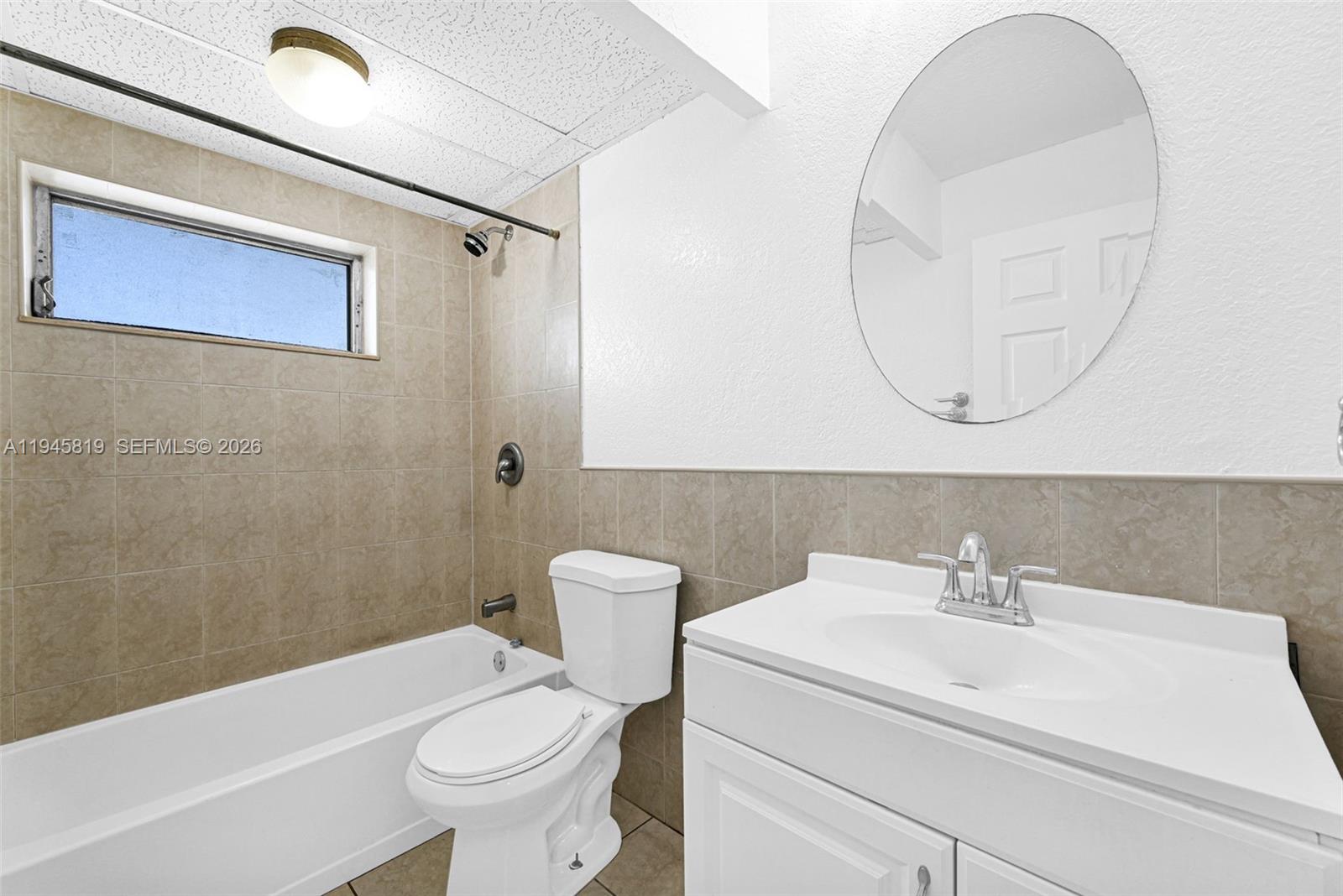 TWIN TOWERS CONDO - Residential