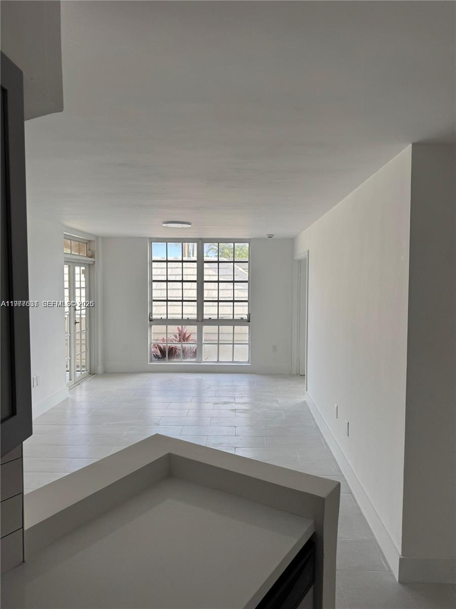 UNIVERSITY INN CONDO - Residential Lease