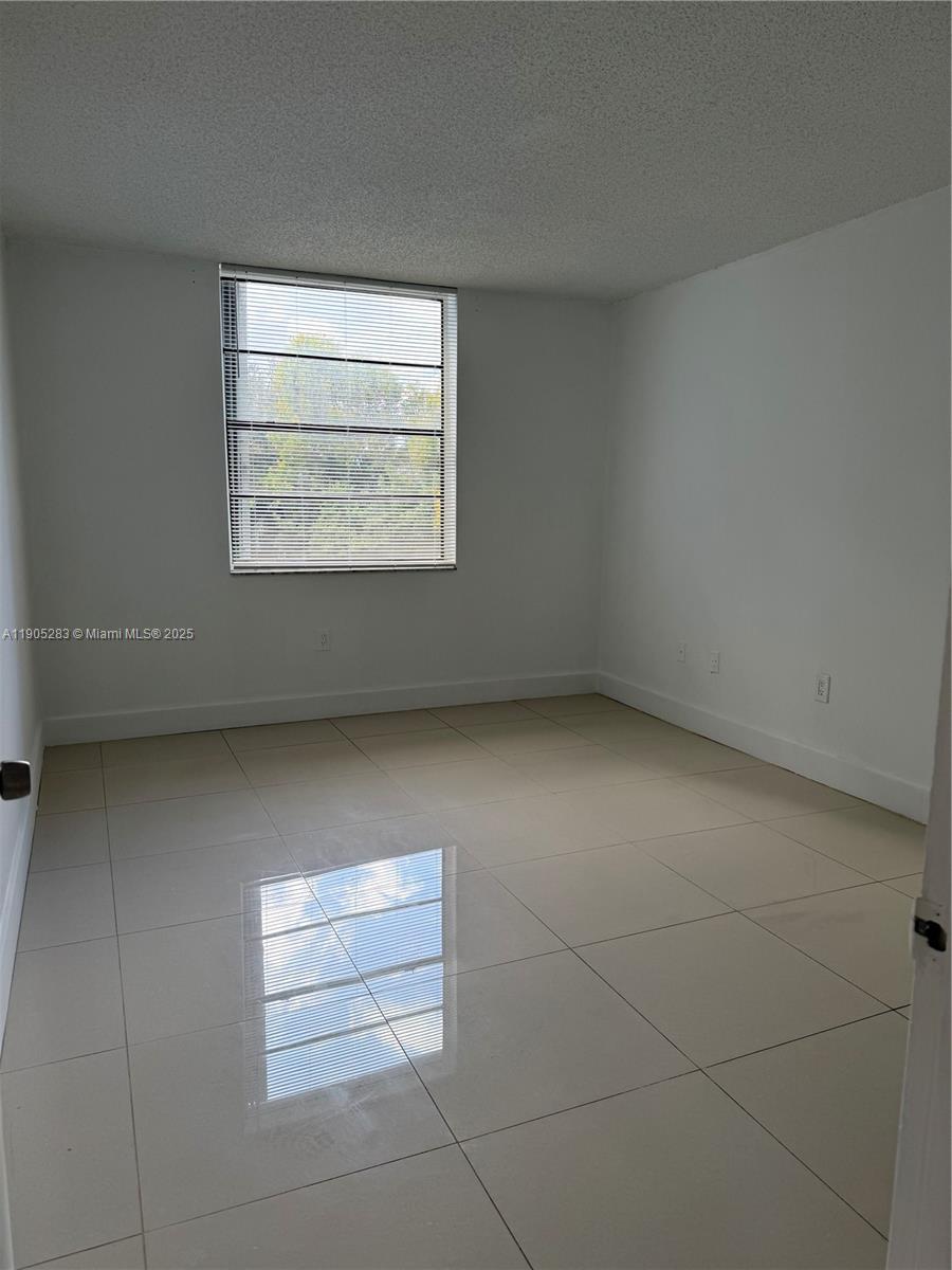 BLEAU GROTTO CONDO - Residential Lease