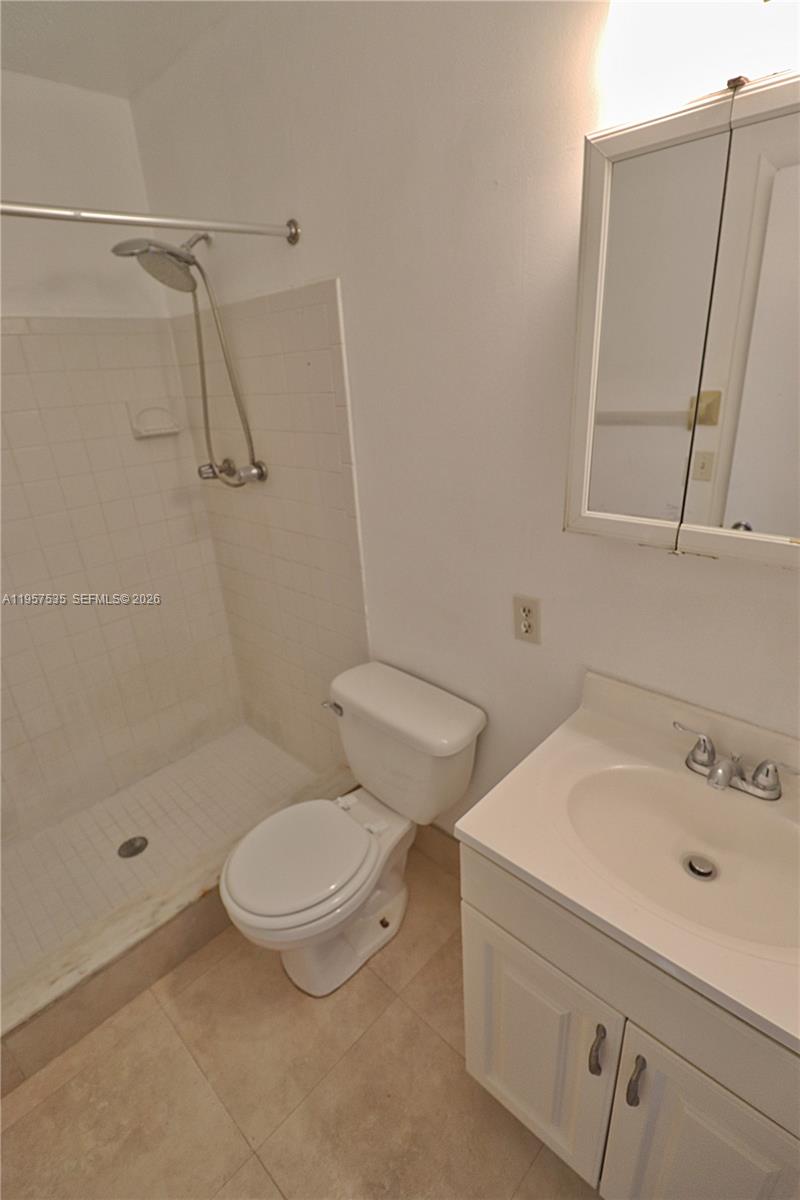 RAINBOW LAKES - Residential