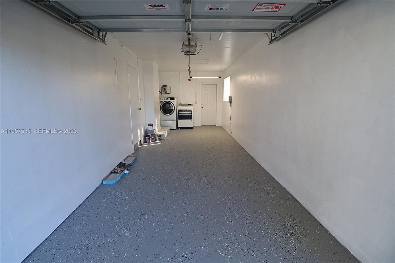 RAINBOW LAKES - Residential