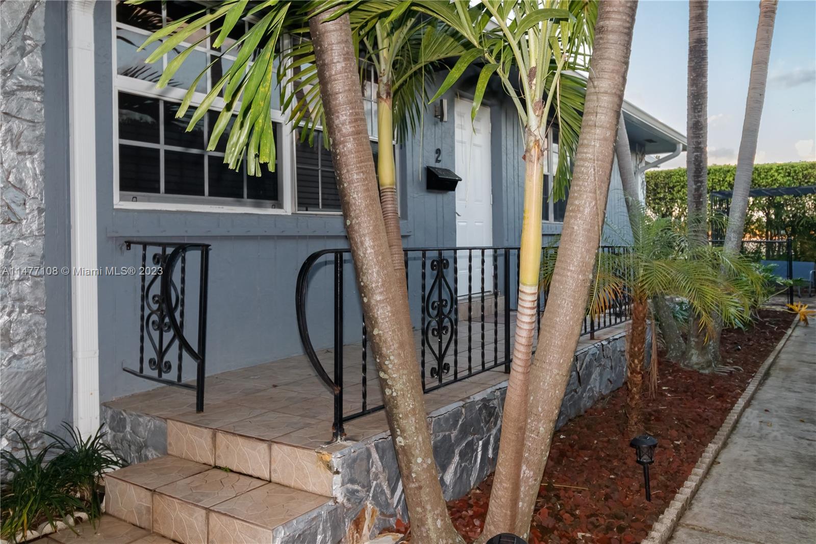 ELSINORE BEACH BOULEVARD - Residential Income