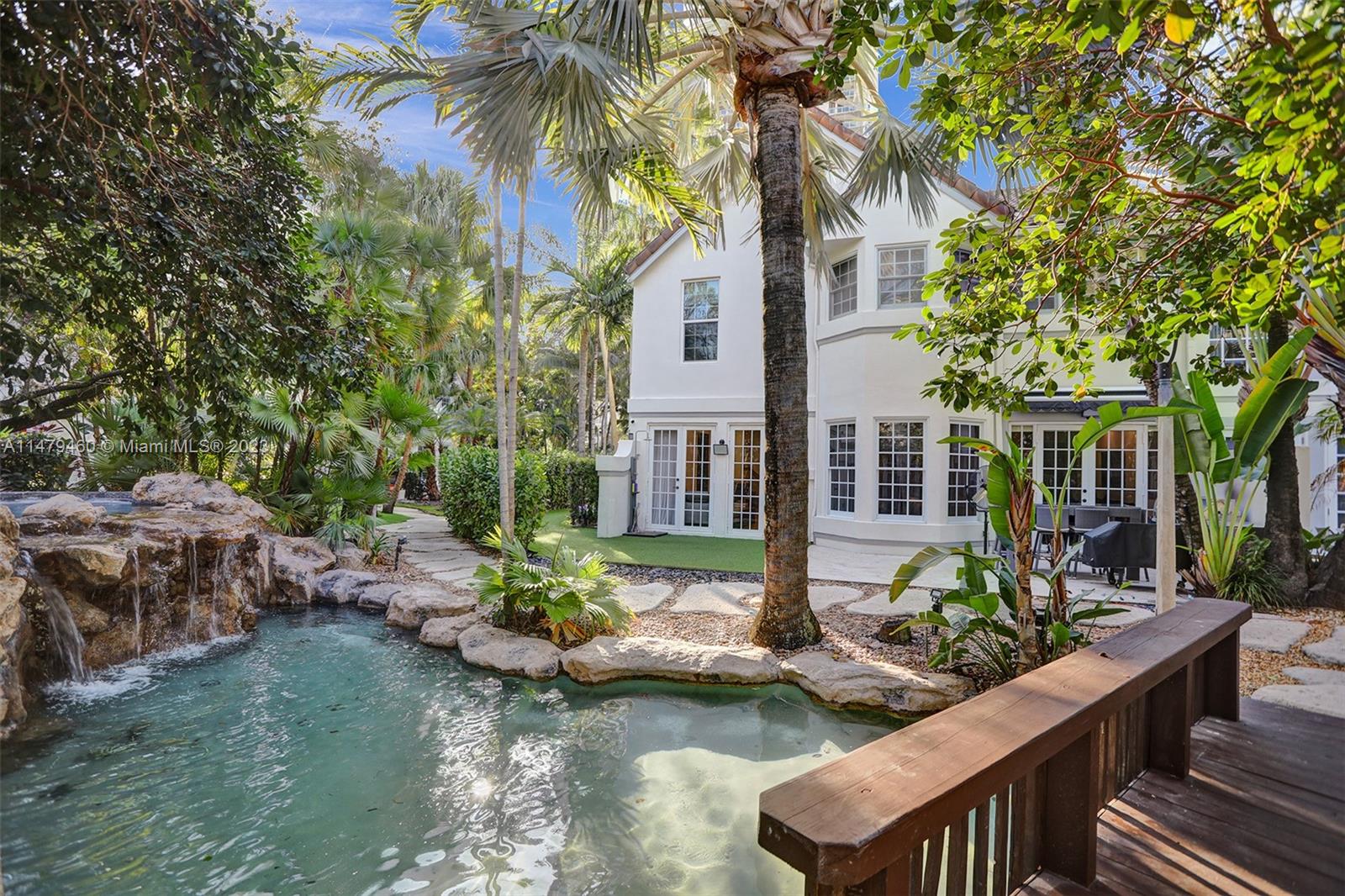 TURNBERRY ESTATES - Residential