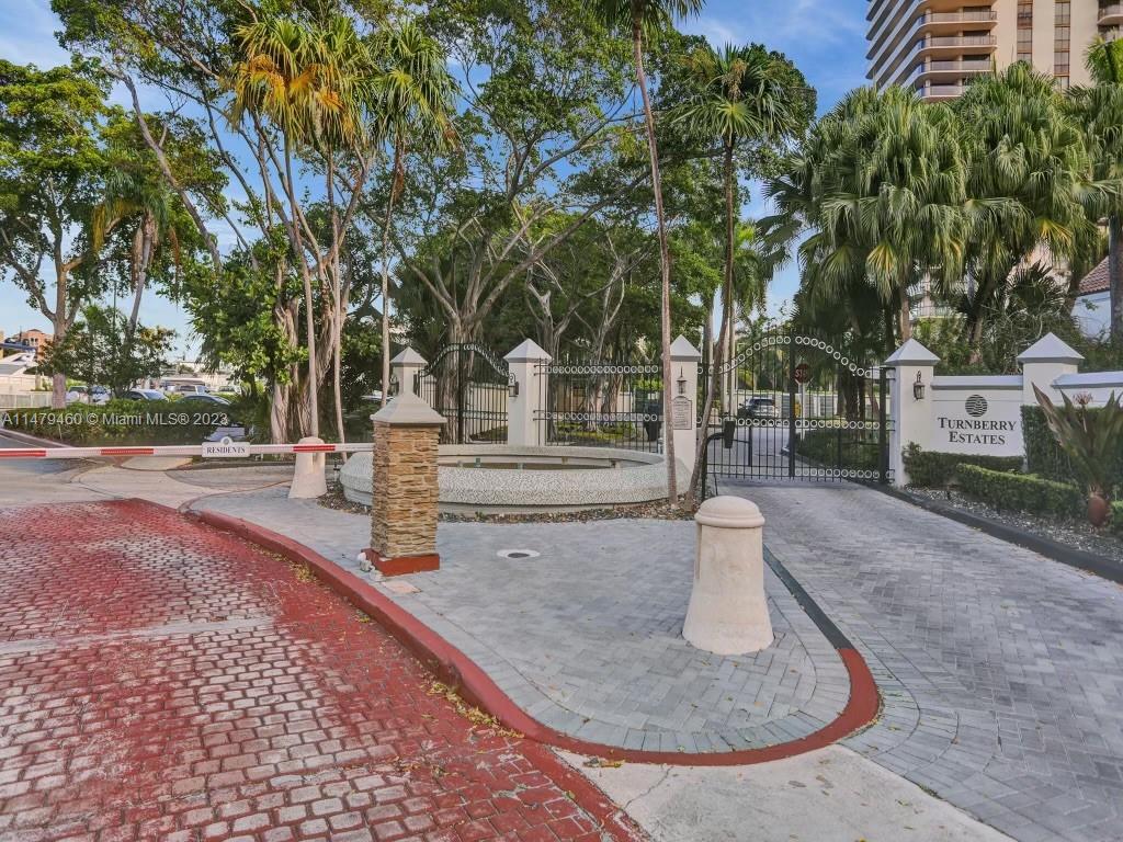 TURNBERRY ESTATES - Residential