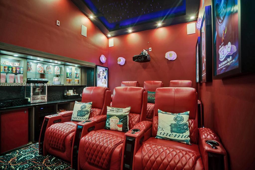 TURNBERRY ESTATES - Residential