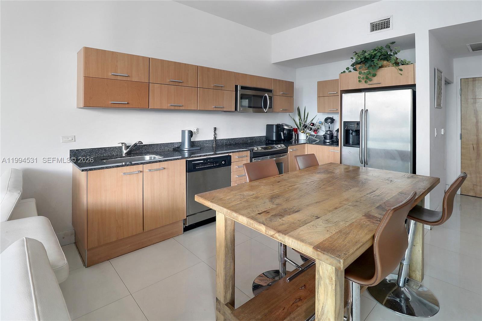 WIND CONDO - Residential