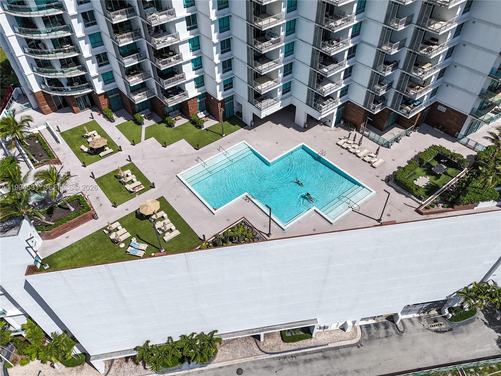 WIND CONDO - Residential