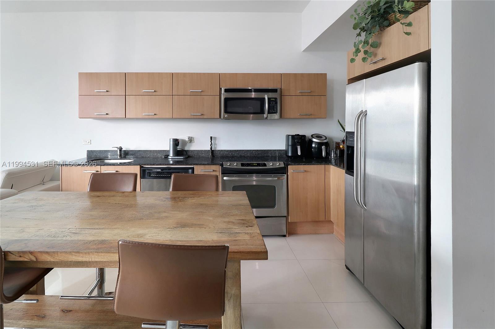 WIND CONDO - Residential