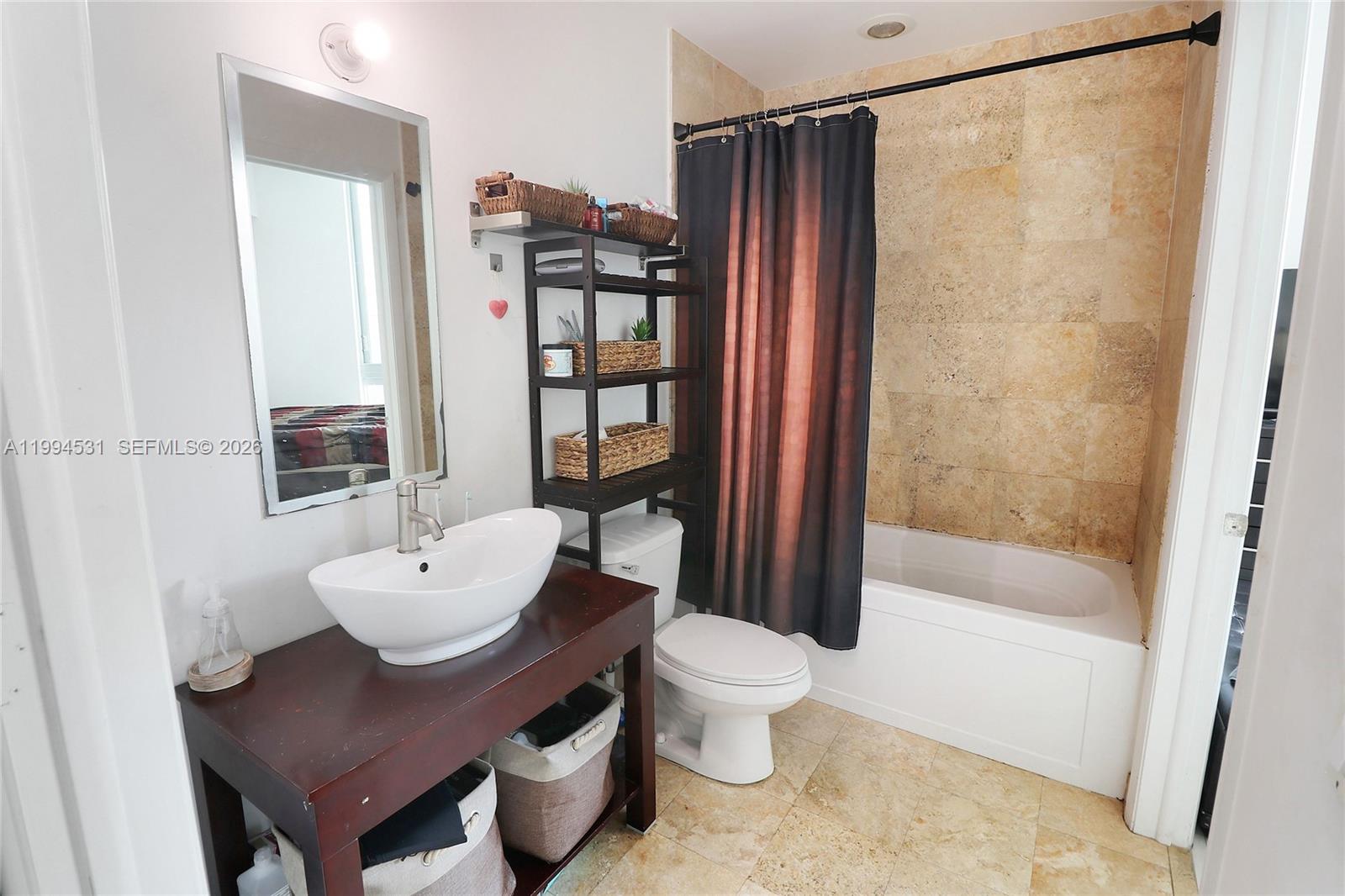 WIND CONDO - Residential