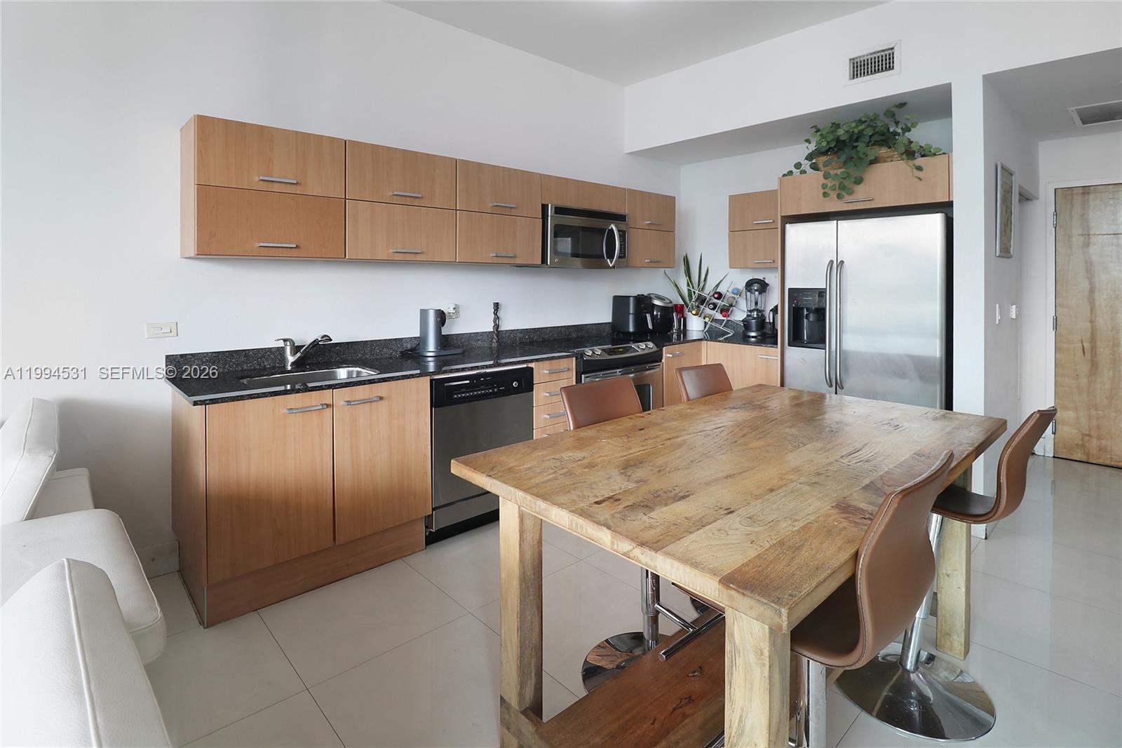 WIND CONDO - Residential