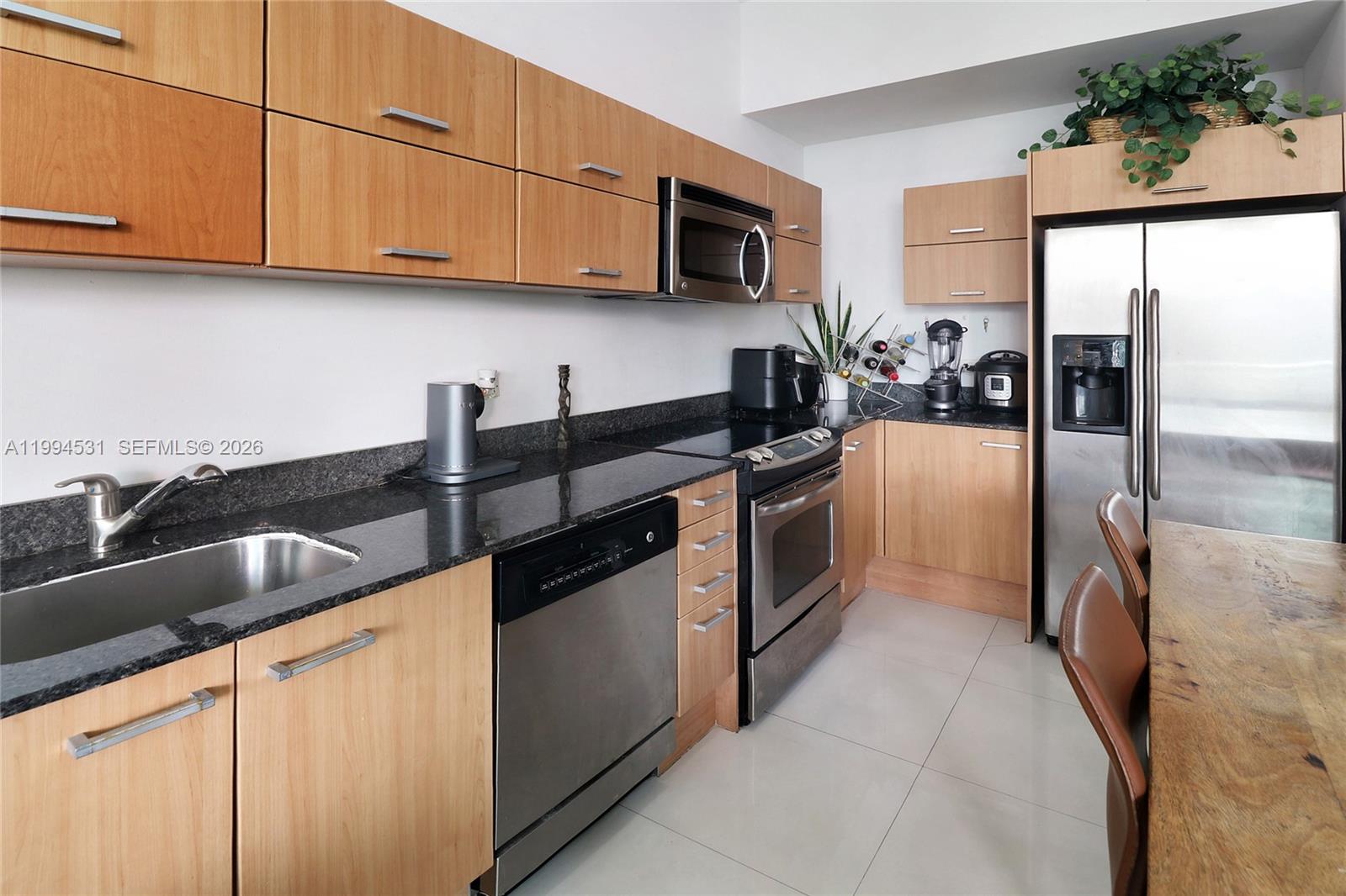 WIND CONDO - Residential