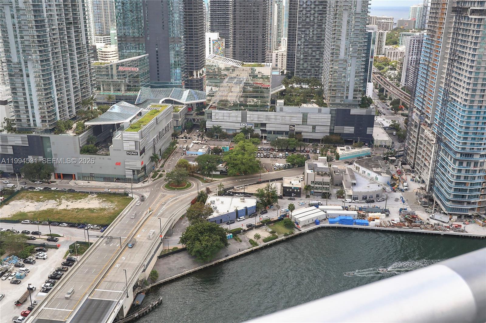 WIND CONDO - Residential